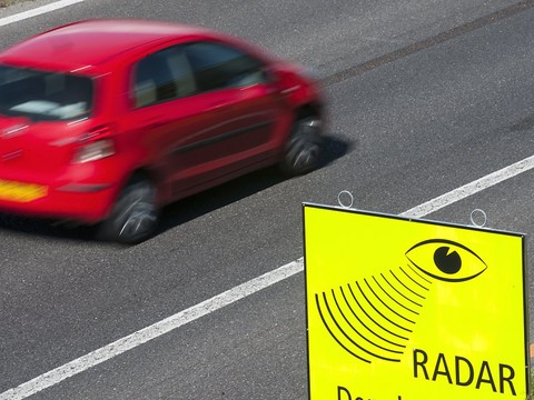 Les excès de vitesse coûtent 20 vies par année