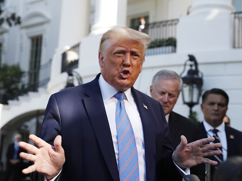 Trump évoque, d'un tweet provocateur, un report de l'élection