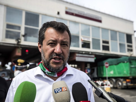 Séquestration de migrants: Matteo Salvini privé d'immunité