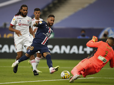 Paris remporte la dernière Coupe de la Ligue