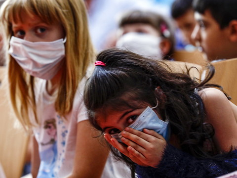 Moins de 200 cas de contamination en 24 heures