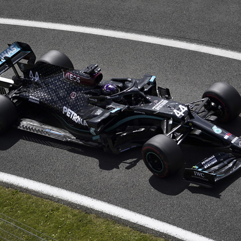 GP de Grande-Bretagne: Hamilton et Bottas en première ligne