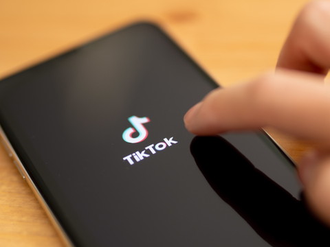 Trump interdit toute transaction avec le propriétaire de TikTok