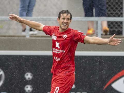 Vaduz prend une option sur la promotion
