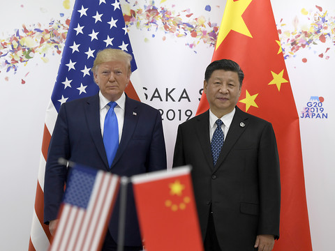 Pékin souhaite que Trump perde, la Russie vise Biden