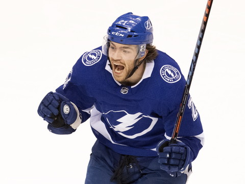Tampa Bay gagne le 4e match le plus long de l'histoire