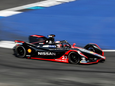 Formule E: Buemi battu par les Mercedes à Berlin