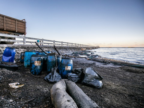 Le navire échoué sur les côtes de l'île Maurice s'est brisé