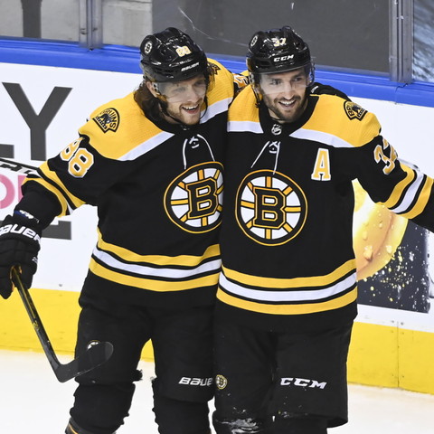 Niederreiter et les Canes éliminés
