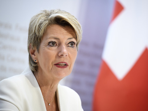 Le Conseil fédéral contre un tirage au sort des juges fédéraux