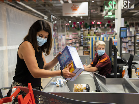 Bâle-Ville introduit le masque obligatoire dans les commerces