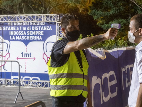 Rome et sa région face à un record de nouveaux cas