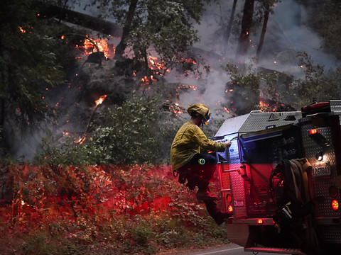 Près de 240'000 déplacés par les incendies en Californie