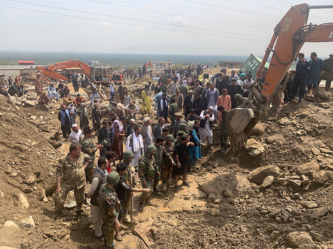 Une ville afghane ravagée par une crue, au moins 100 morts