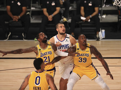 Lakers et Clippers ont voté pour l'arrêt de la saison