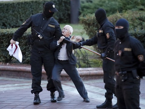 Bélarus: l'UE juge 