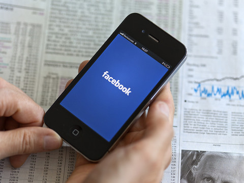 Facebook menace d'empêcher le partage d'articles