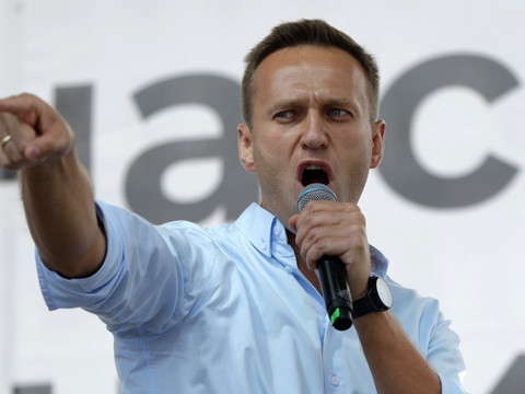 L'opposant russe Alexeï Navalny sorti du coma artificiel