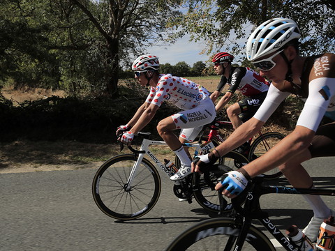 Romain Bardet abandonne suite à sa chute