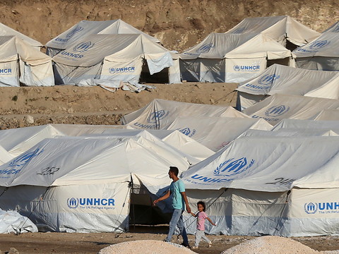 A Lesbos, quelque 800 migrants installés dans le nouveau camp