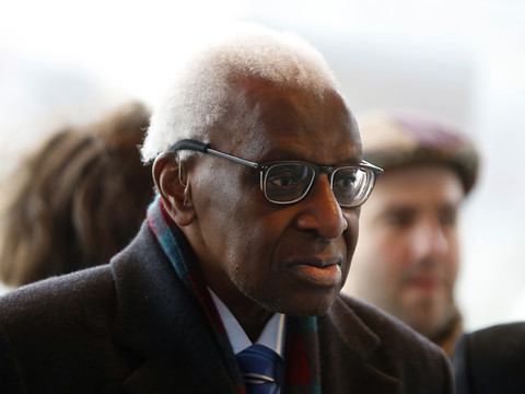 Quatre ans de prison, dont deux ferme, pour Lamine Diack