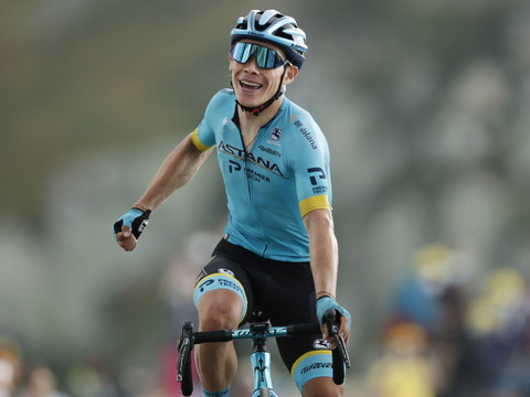 Avantage Roglic au sommet de la Loze pour le maillot jaune