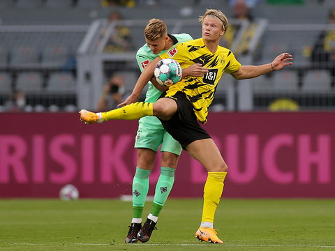 Dortmund bat largement Mönchengladbach