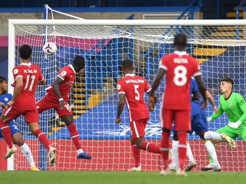 Premier League: Liverpool gagne sur la pelouse de Chelsea