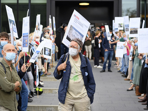 Vaud: les militants du climat défendent leur action