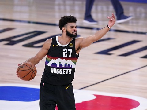 Denver réduit l'écart