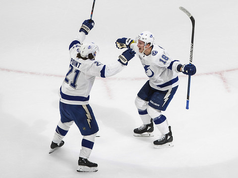 Tampa Bay prend les commandes