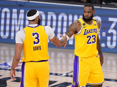 Les Lakers mènent 3-1 contre Denver