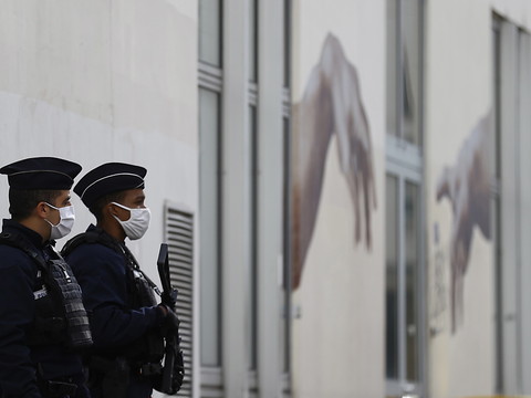 Attaque au hachoir à Paris: le suspect 