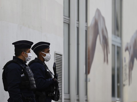 Attaque au hachoir à Paris: le suspect 