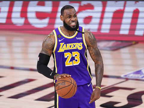 LeBron James envoie les Lakers en finale