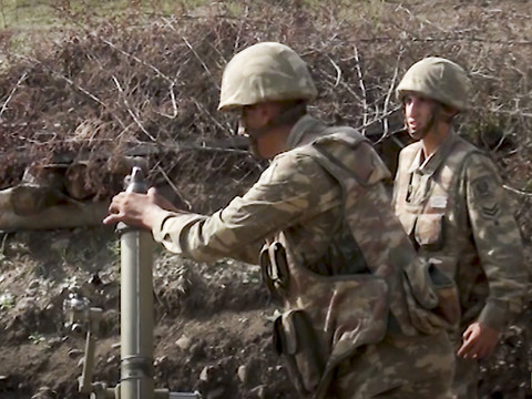 Karabakh: les combats se poursuivent, nouvelle offensive de Bakou