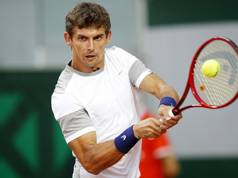 Laaksonen battu par Cuevas au 1er tour