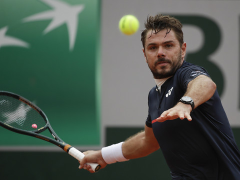 Wawrinka maîtrise son sujet malgré la perte d'un set