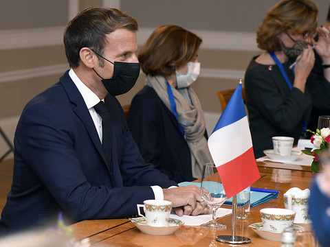 Inquiétudes pour Paris à la veille de nouvelles annonces