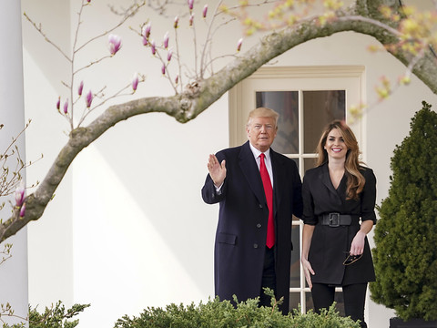 Positif au Covid-19, Trump contraint de stopper net sa campagne