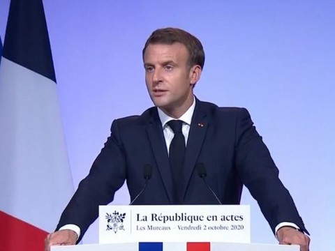 Macron lance une loi à l'assaut du 