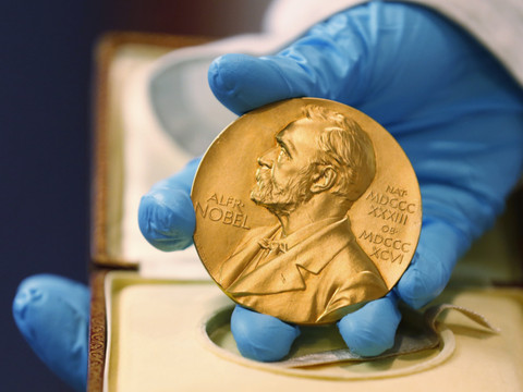 Prix Nobel: la médecine ouvre la saison 2020, année du coronavirus