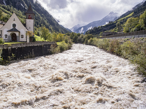 Week-end pluvieux avec des quantités records au sud de la Suisse
