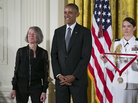 Le Nobel de littérature sacre la poétesse américaine Louise Glück