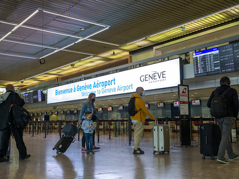 Régions italiennes et Canada ajoutés à la liste des zones à risque