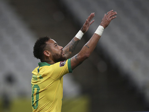 Le Brésil se balade contre la Bolivie