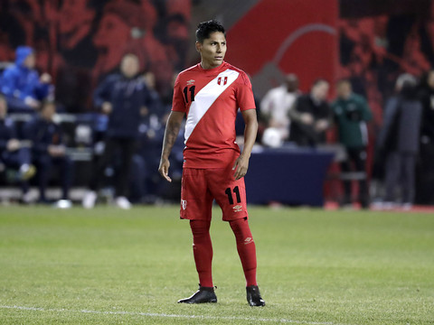 Deux joueurs péruviens écartés avant le match face au Brésil