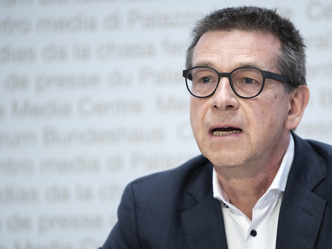 Matthias Egger plaide pour le port du masque à l'intérieur