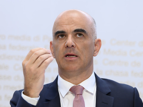 La situation se dégrade plus vite en Suisse qu'ailleurs, a prévenu Berset