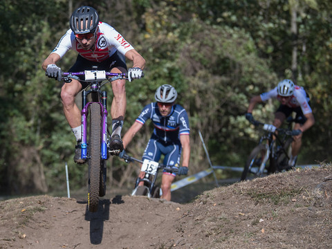 Premier sacre européen pour Nino Schurter au Monte Tamaro